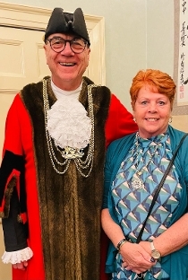 Cllr Barrie Pierpoint with Mayoress Pam Love