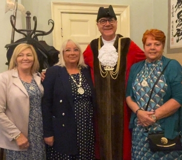 Mayoral party - 25/26